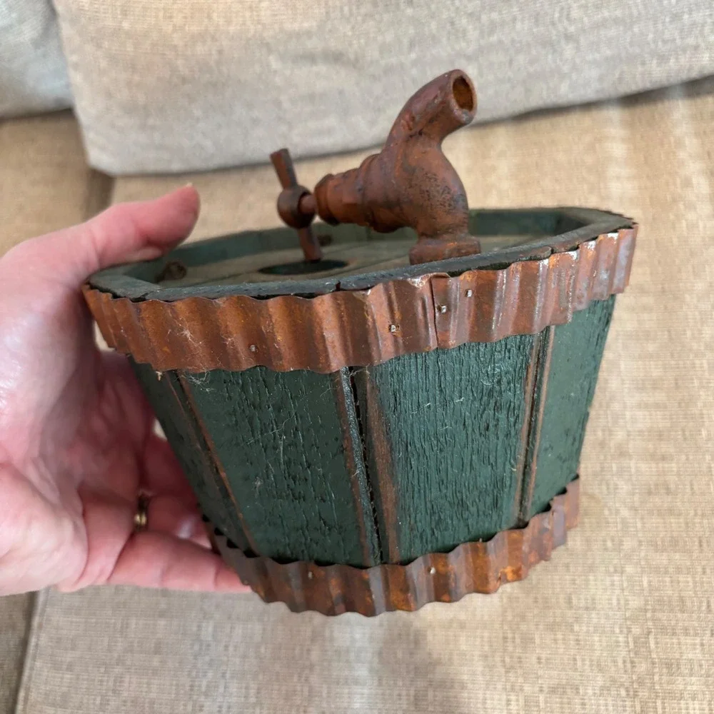 Rustic Vintage Green Octagon‎ Birdhouse Faucet Spigot Metal Trim Garden Decor